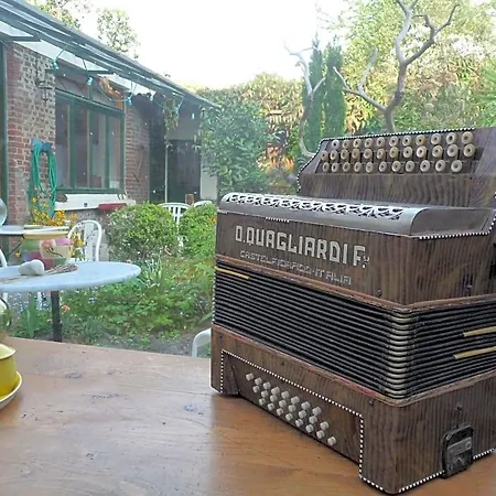 Au Troubadour Nocleg ze śniadaniem 3*